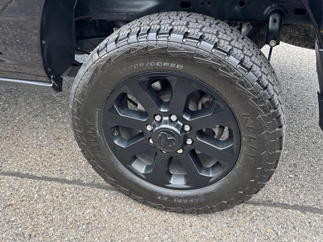 Used 2024 RAM 2500 Big Horn w/ Night Edition AWD/4WD image 5