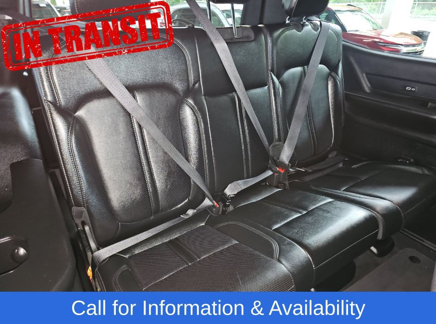 Used 2023 Jeep Wagoneer 4WD w/ Premium Group I image 20