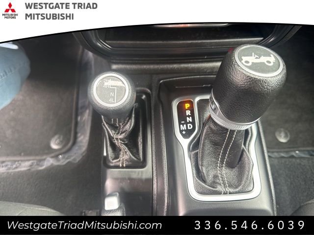 Used 2019 Jeep Wrangler Unlimited Sahara w/ Safety Group image 22