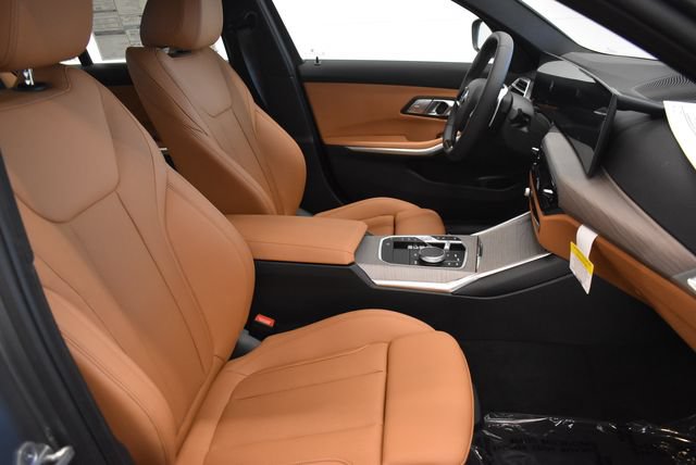 New 2026 BMW 330i xDrive Sedan w/ Convenience Package AWD/4WD image 19