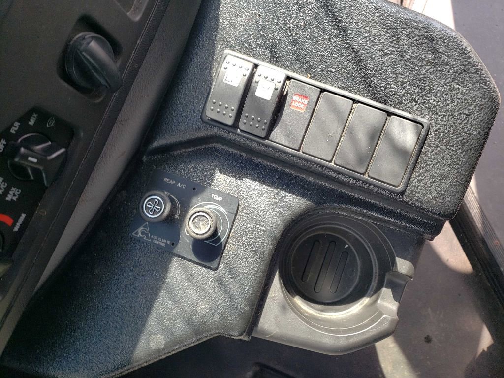 Used 2015 Ford E-350 and Econoline 350 Super Duty image 19