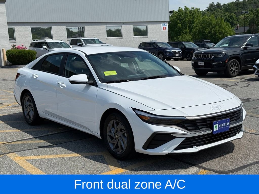 Certified 2024 Hyundai Elantra SEL FWD image 8