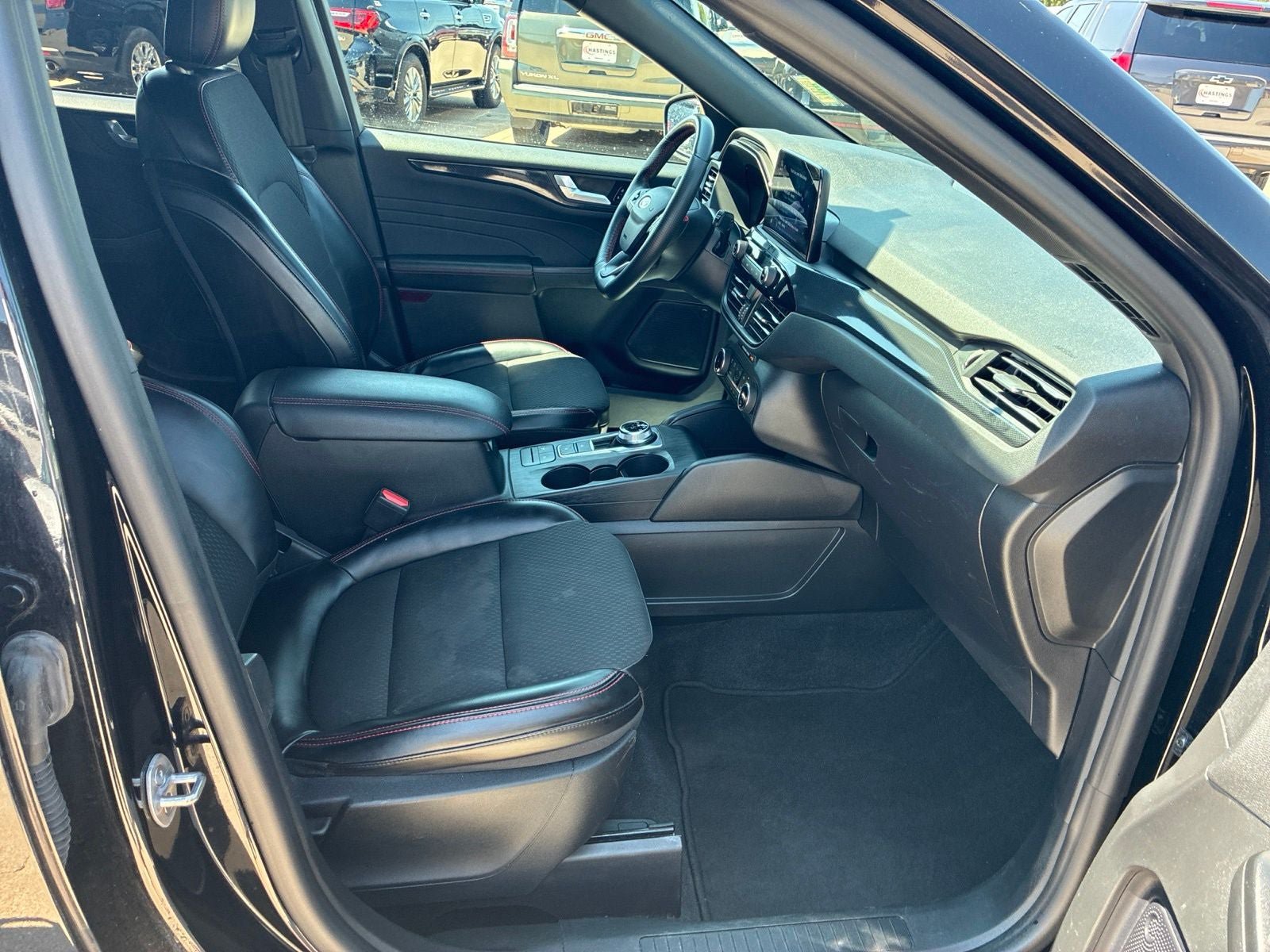 Used 2024 Ford Escape ST-Line AWD/4WD image 19