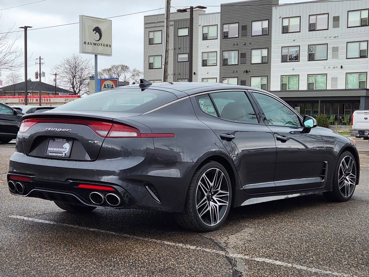 Used 2022 Kia Stinger GT1 w/ Red Interior Color Package RWD image 9