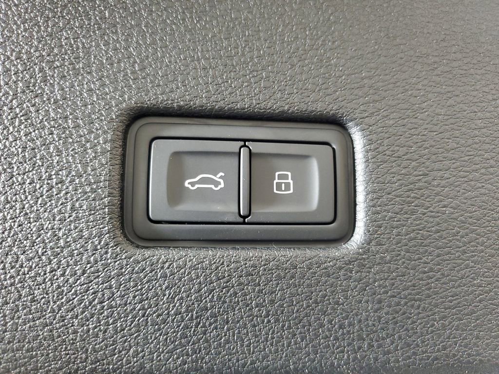 New 2026 Audi Q8 Premium Plus AWD/4WD image 10