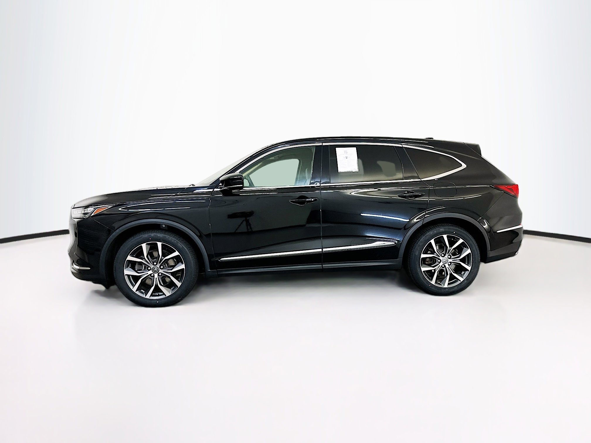 Used 2024 Acura MDX SH-AWD w/ Technology Package image 4