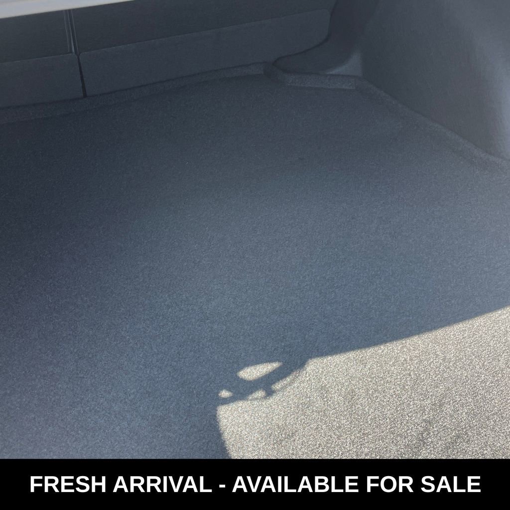 Used 2026 Toyota Corolla SE image 15