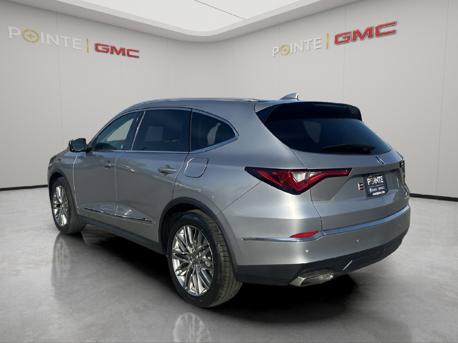 Used 2023 Acura MDX SH-AWD w/ Advance Package image 5
