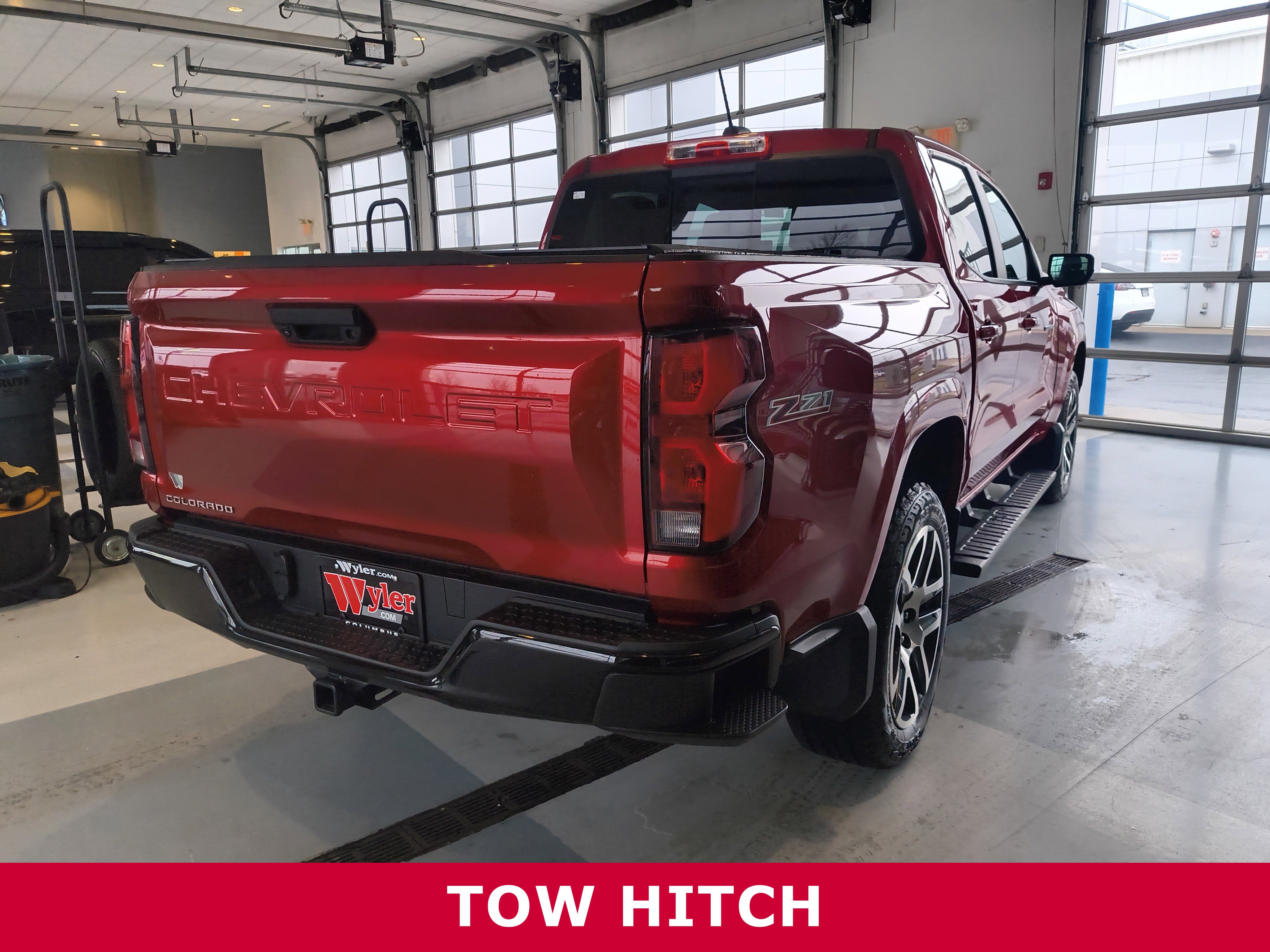 Used 2023 Chevrolet Colorado Z71 w/ Z71 Convenience Package 2 image 4