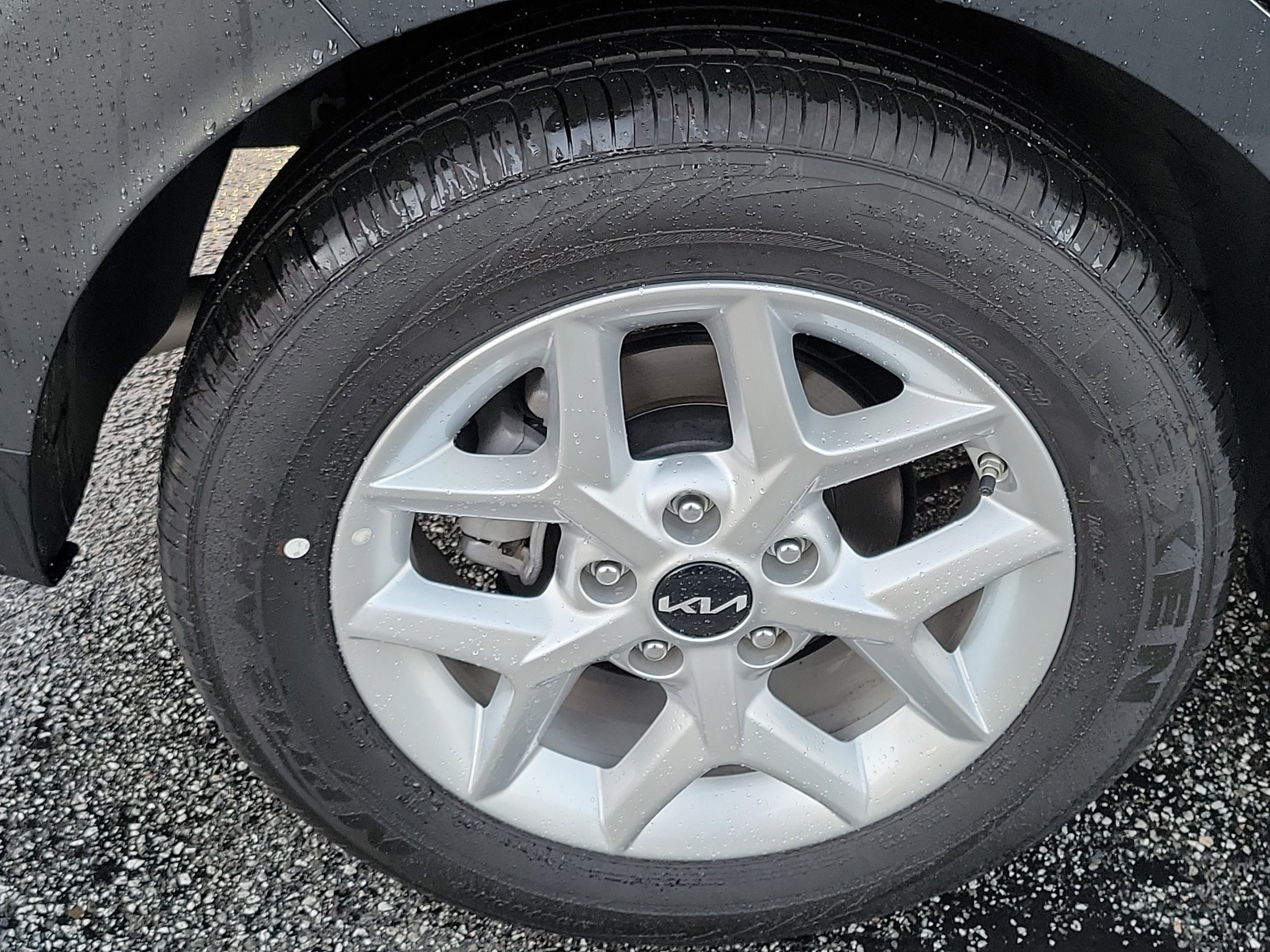 Used 2025 Kia Soul LX image 24