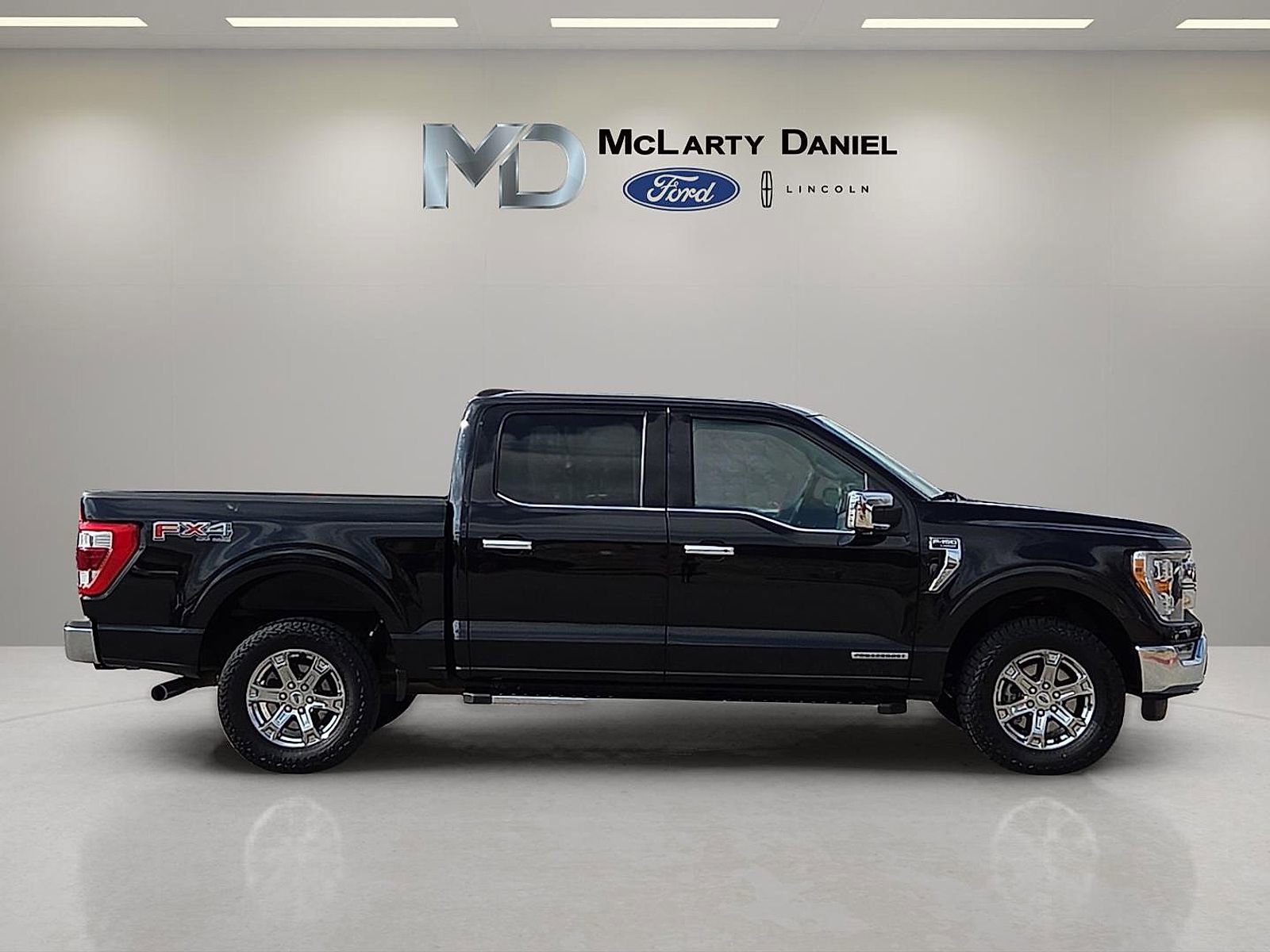 Certified 2021 Ford F150 Lariat AWD/4WD image 6