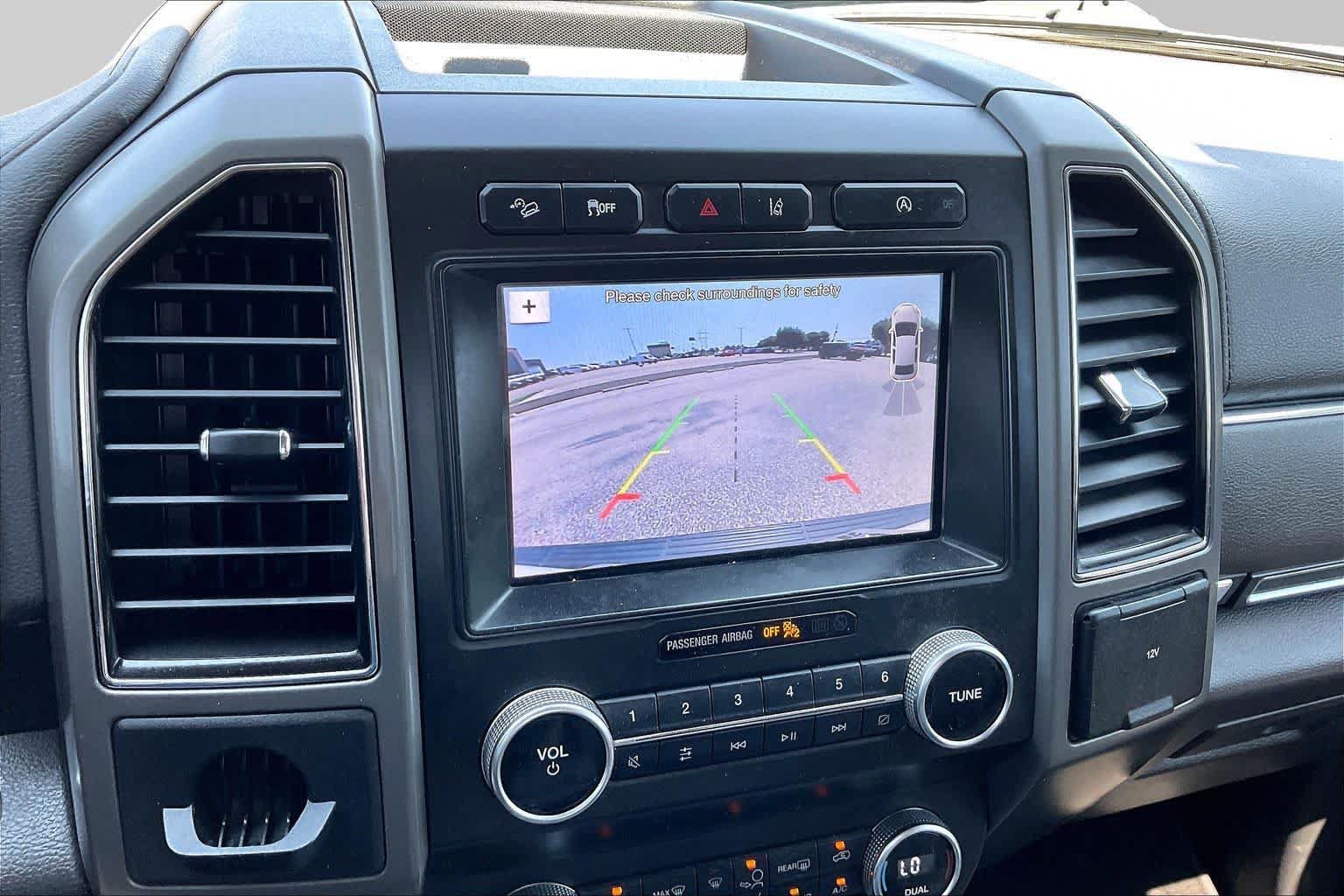 Used 2019 Ford Expedition Max XLT w/ Equipment Group 202A AWD/4WD image 26