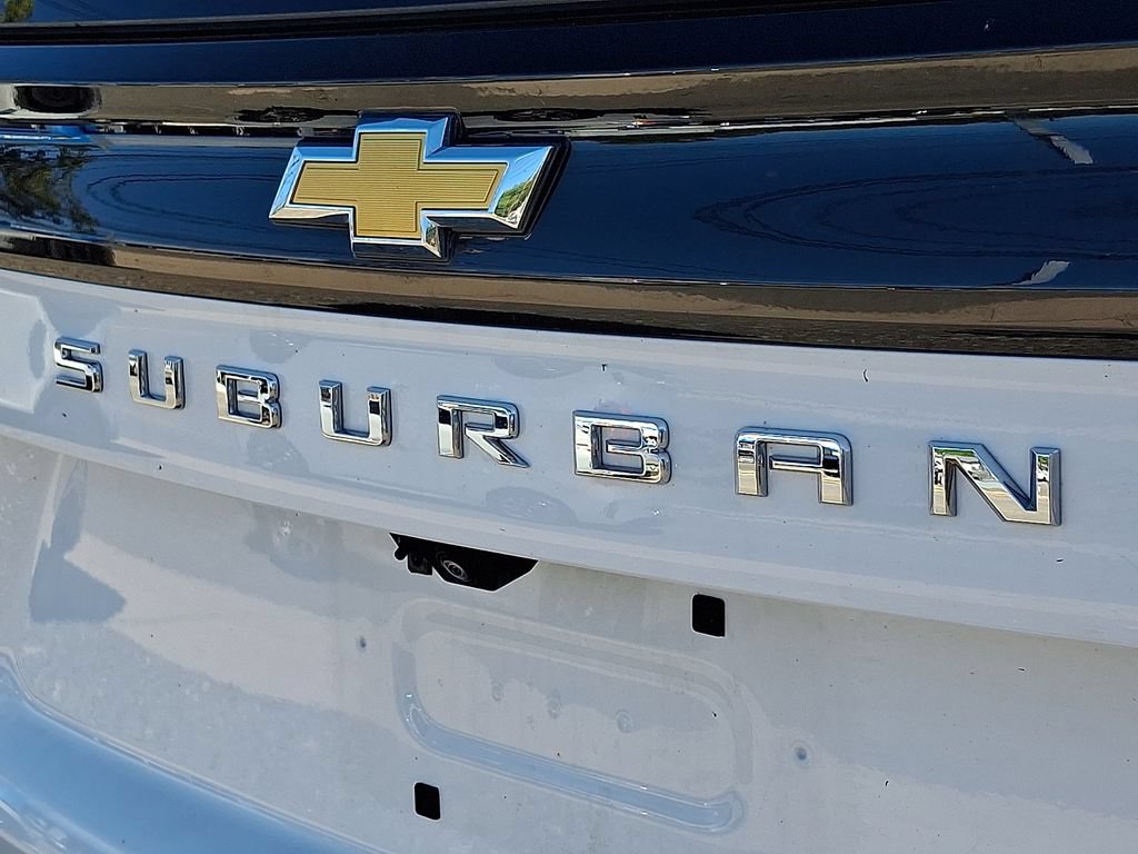 Used 2026 Chevrolet Suburban LT w/ Comfort Package AWD/4WD image 31