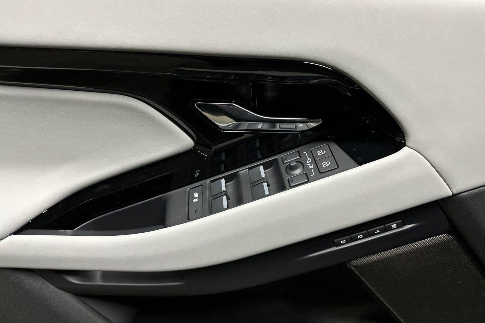 New 2026 Land Rover Range Rover Evoque S AWD/4WD image 11