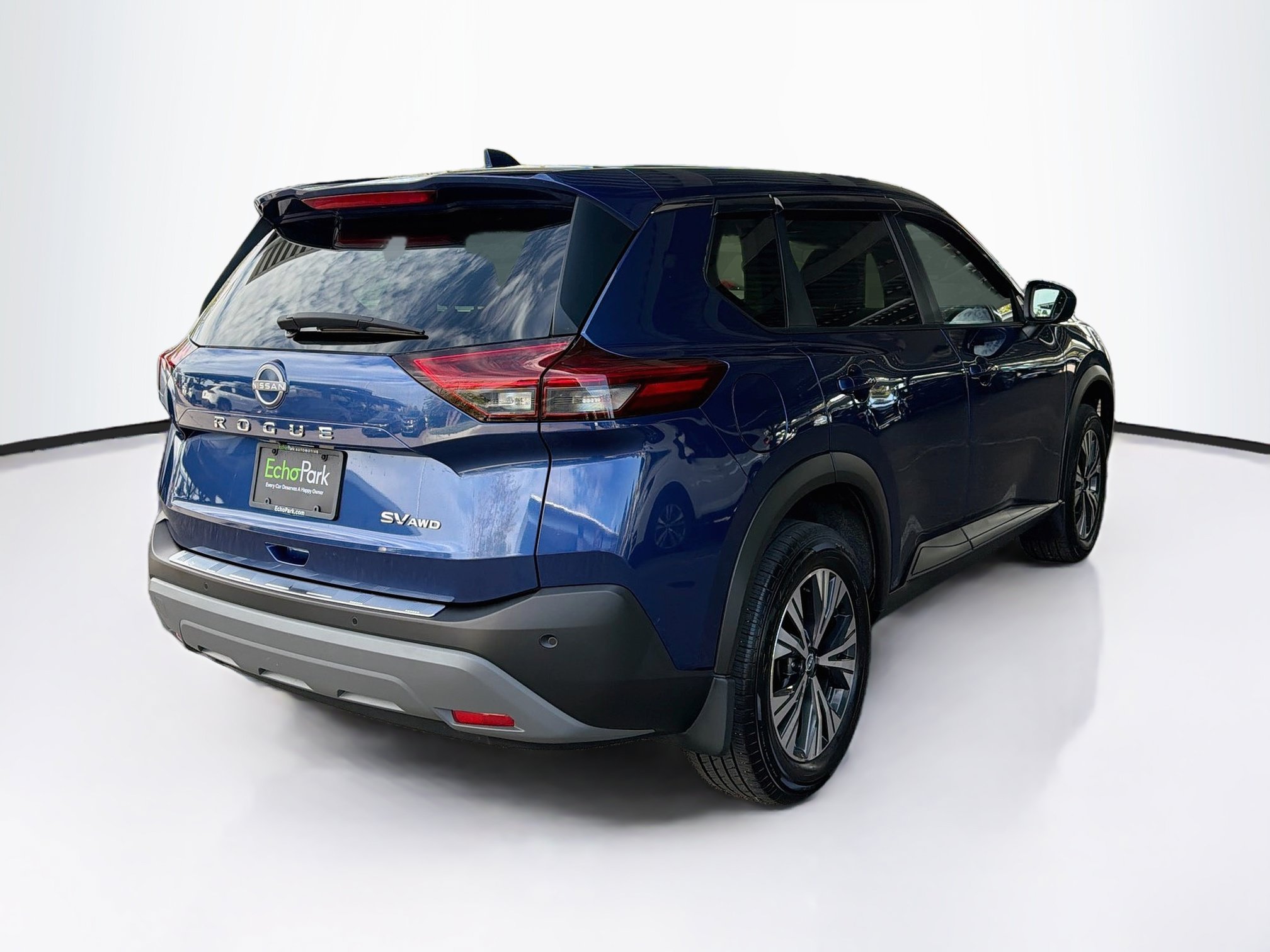 Used 2023 Nissan Rogue SV AWD/4WD image 9