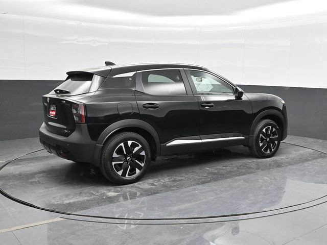 Used 2025 Nissan Kicks SV w/ SV Premium Package AWD/4WD image 3