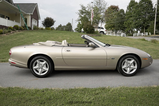 Used 1999 Jaguar XK8 Convertible image 9