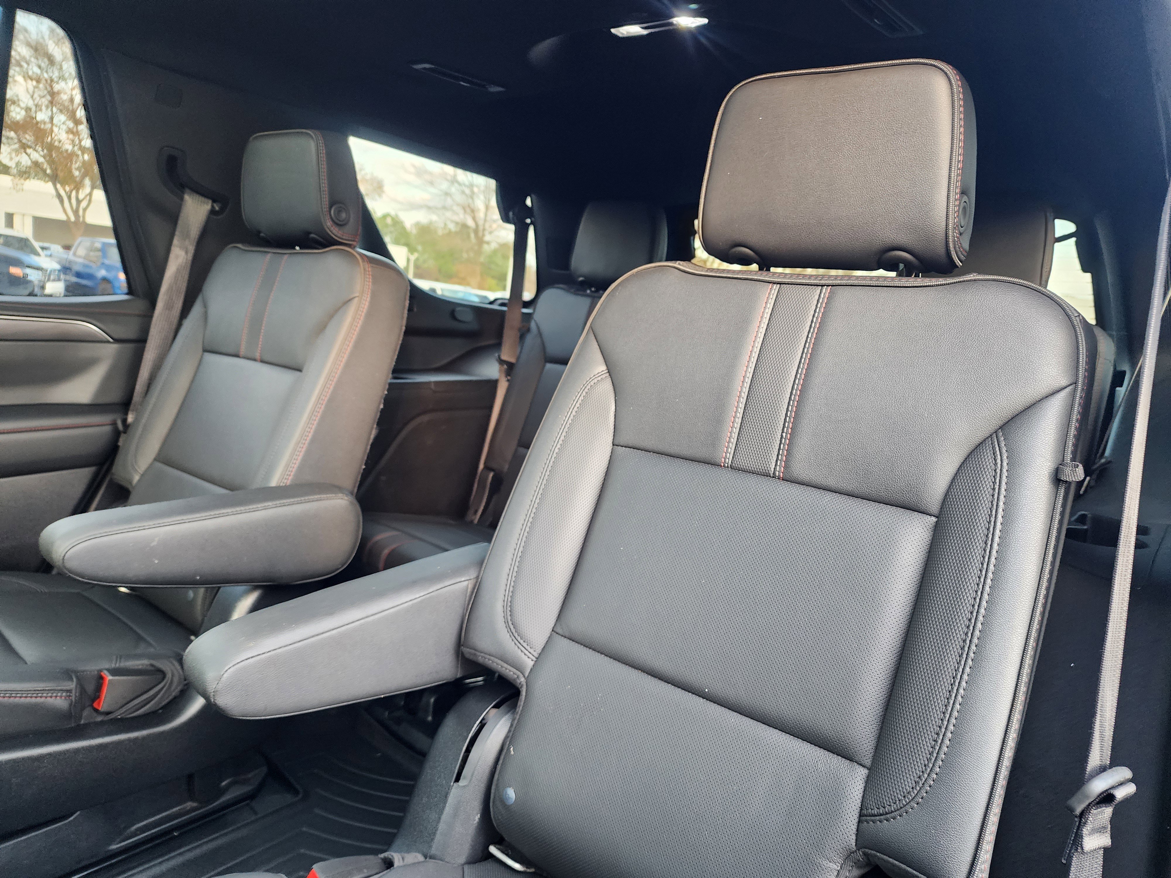 Used 2021 Chevrolet Tahoe RST w/ Luxury Package image 14