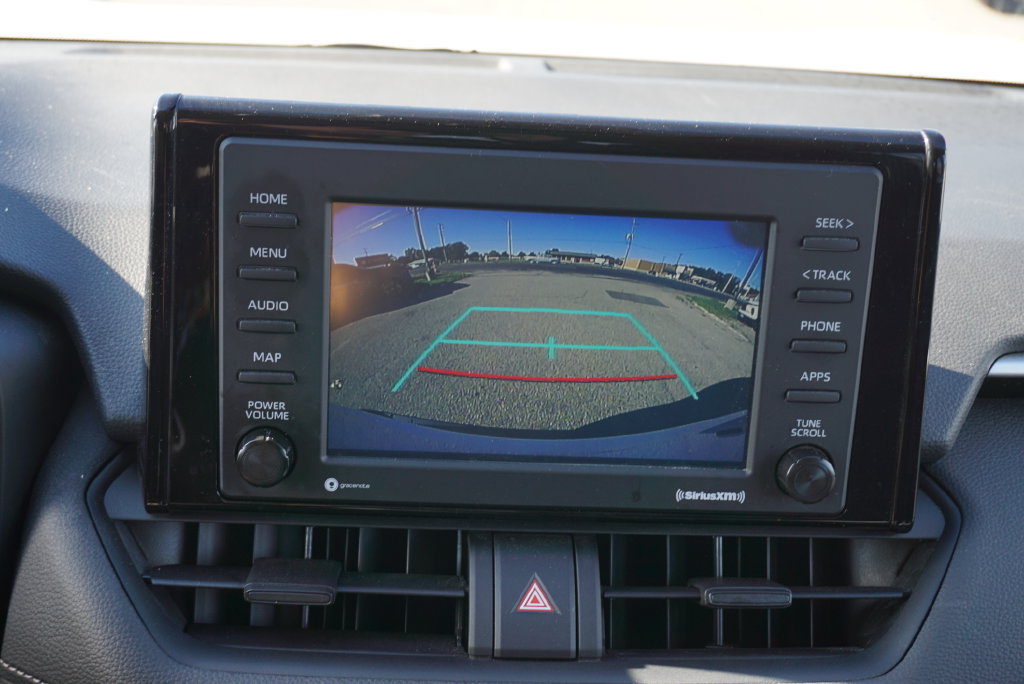 Used 2022 Toyota RAV4 LE AWD/4WD image 17
