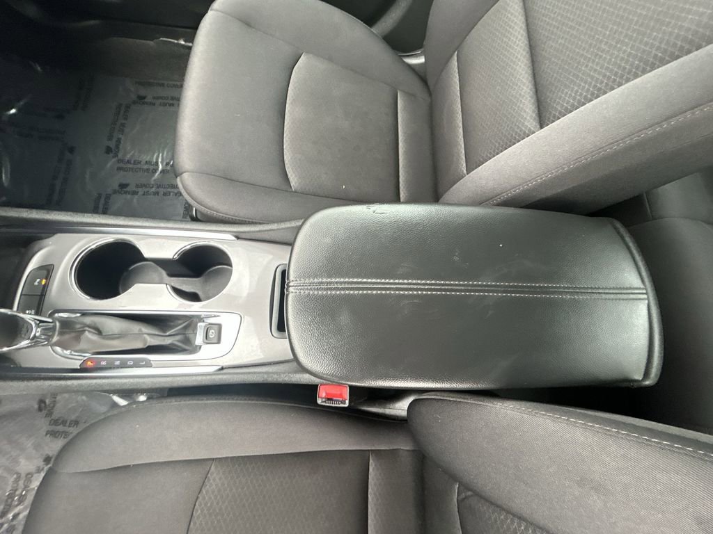 Used 2024 Chevrolet Malibu LT image 21
