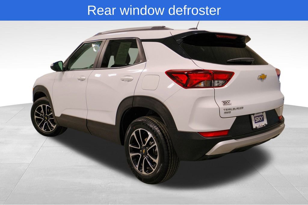 Used 2025 Chevrolet TrailBlazer LT image 5