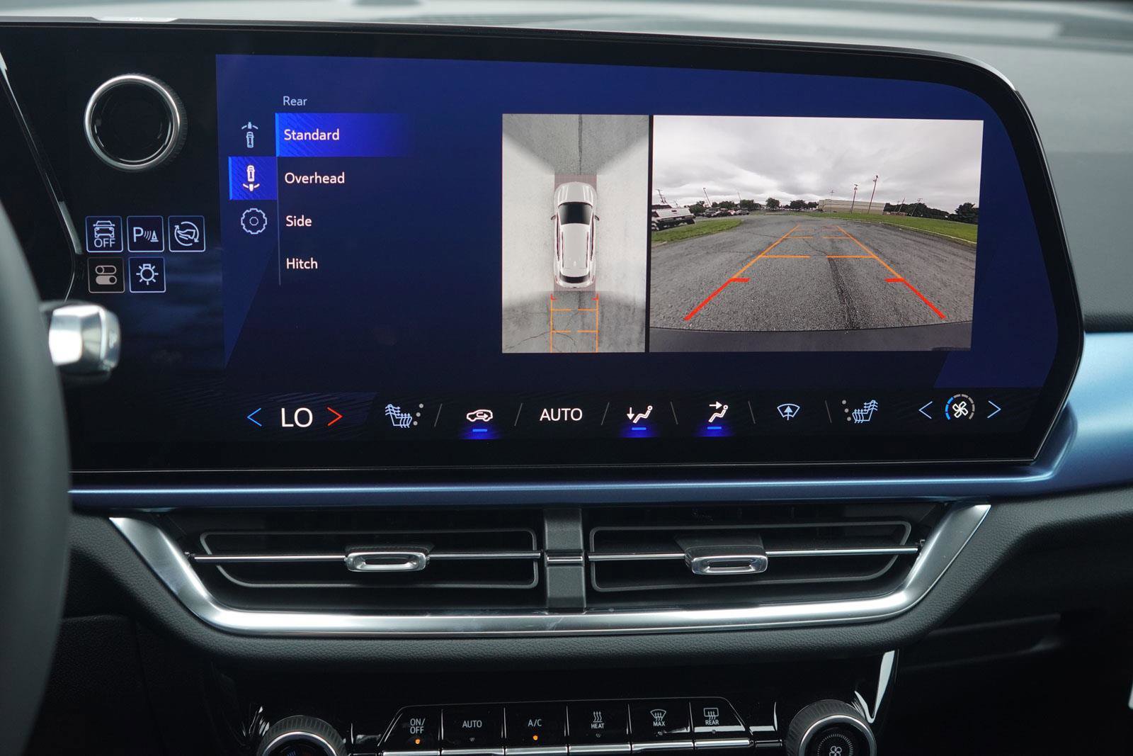 New 2025 Chevrolet Equinox EV LT image 23