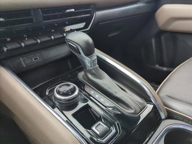 Used 2023 GMC Canyon Denali image 10