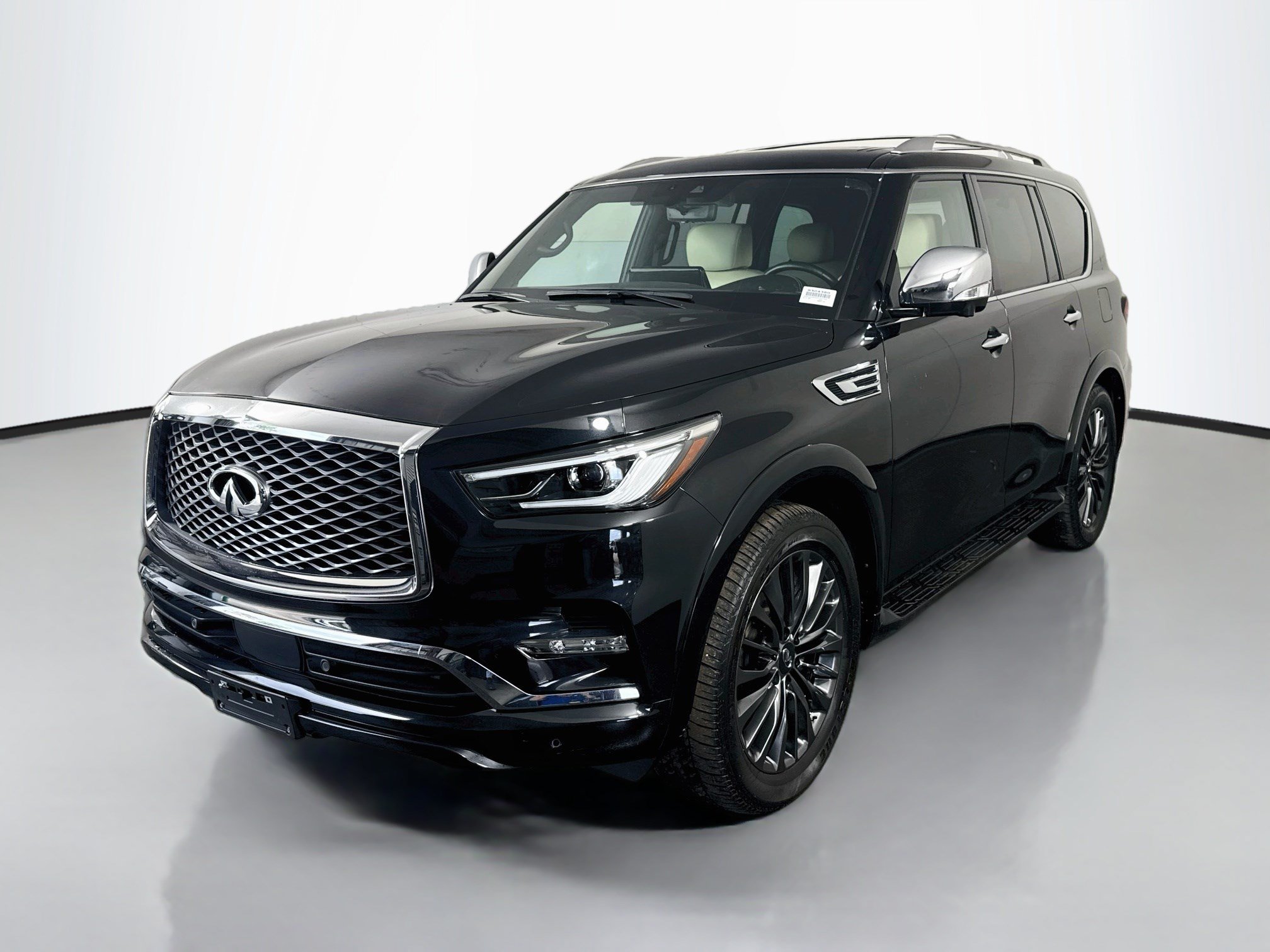 Used 2023 INFINITI QX80 Sensory w/ Cargo Package AWD/4WD image 4
