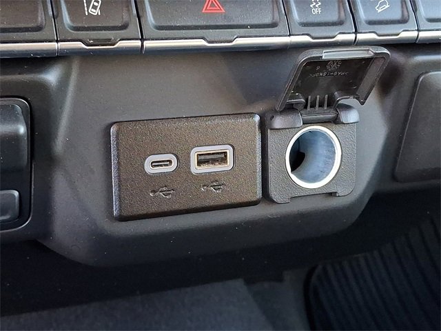 Used 2025 Chevrolet Silverado 2500 Custom w/ Z71 Off-Road Package image 22