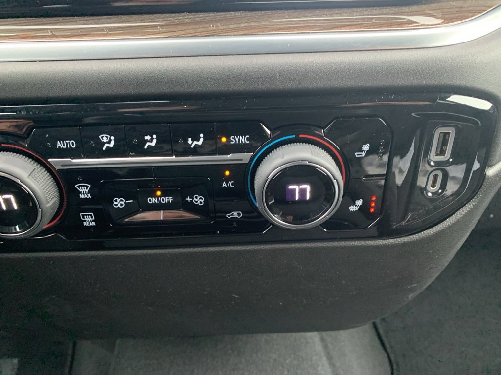 Used 2022 Chevrolet Silverado 1500 LT image 14