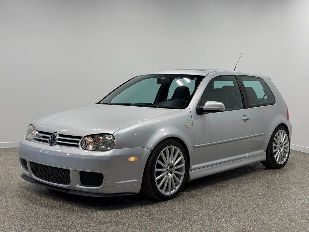 Used 2004 Volkswagen R32 image 1