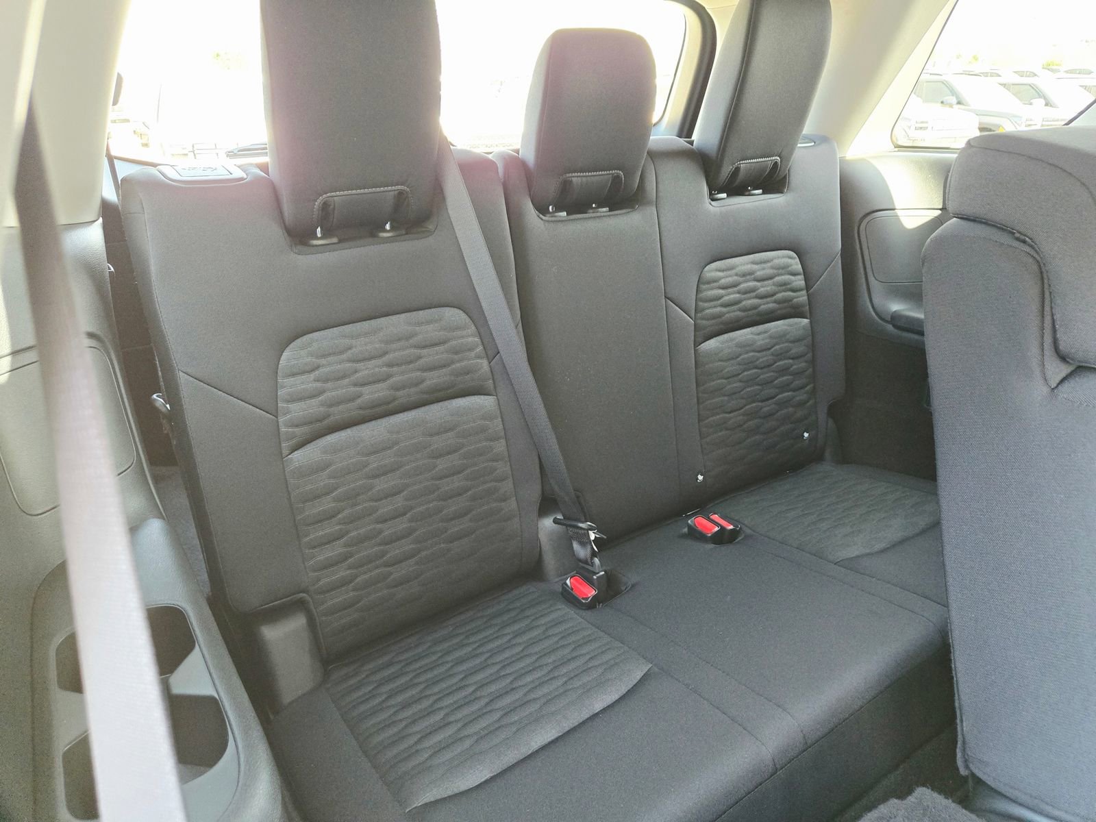 Used 2025 Nissan Pathfinder S image 26