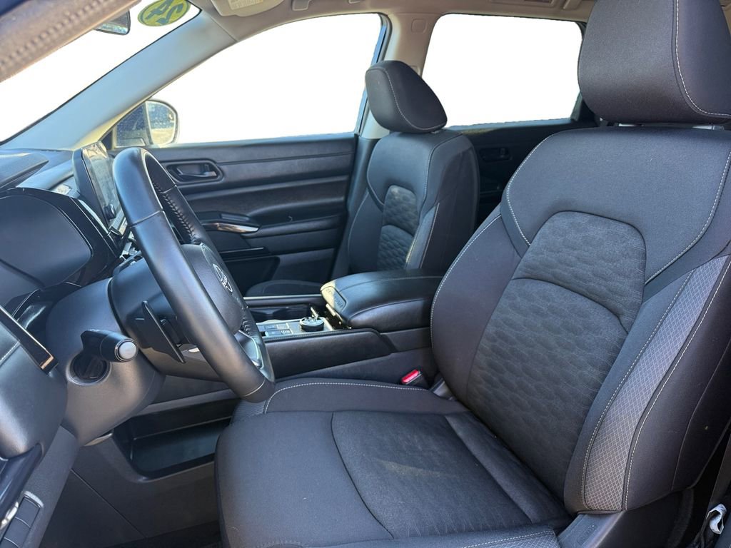 Certified 2024 Nissan Pathfinder SV image 9