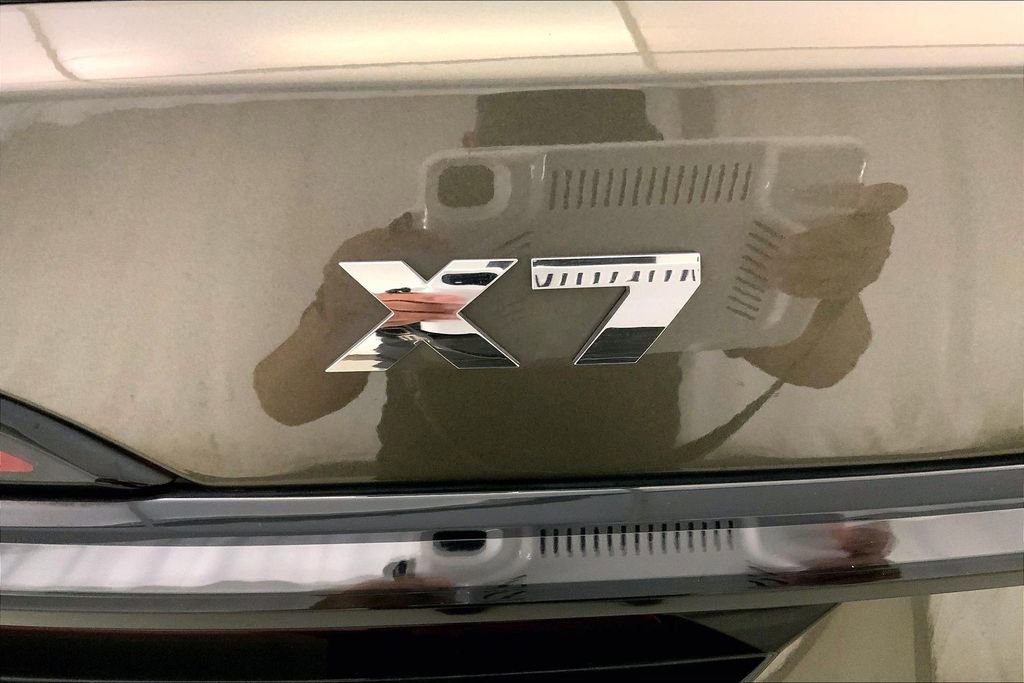 Certified 2025 BMW X7 M60i image 7