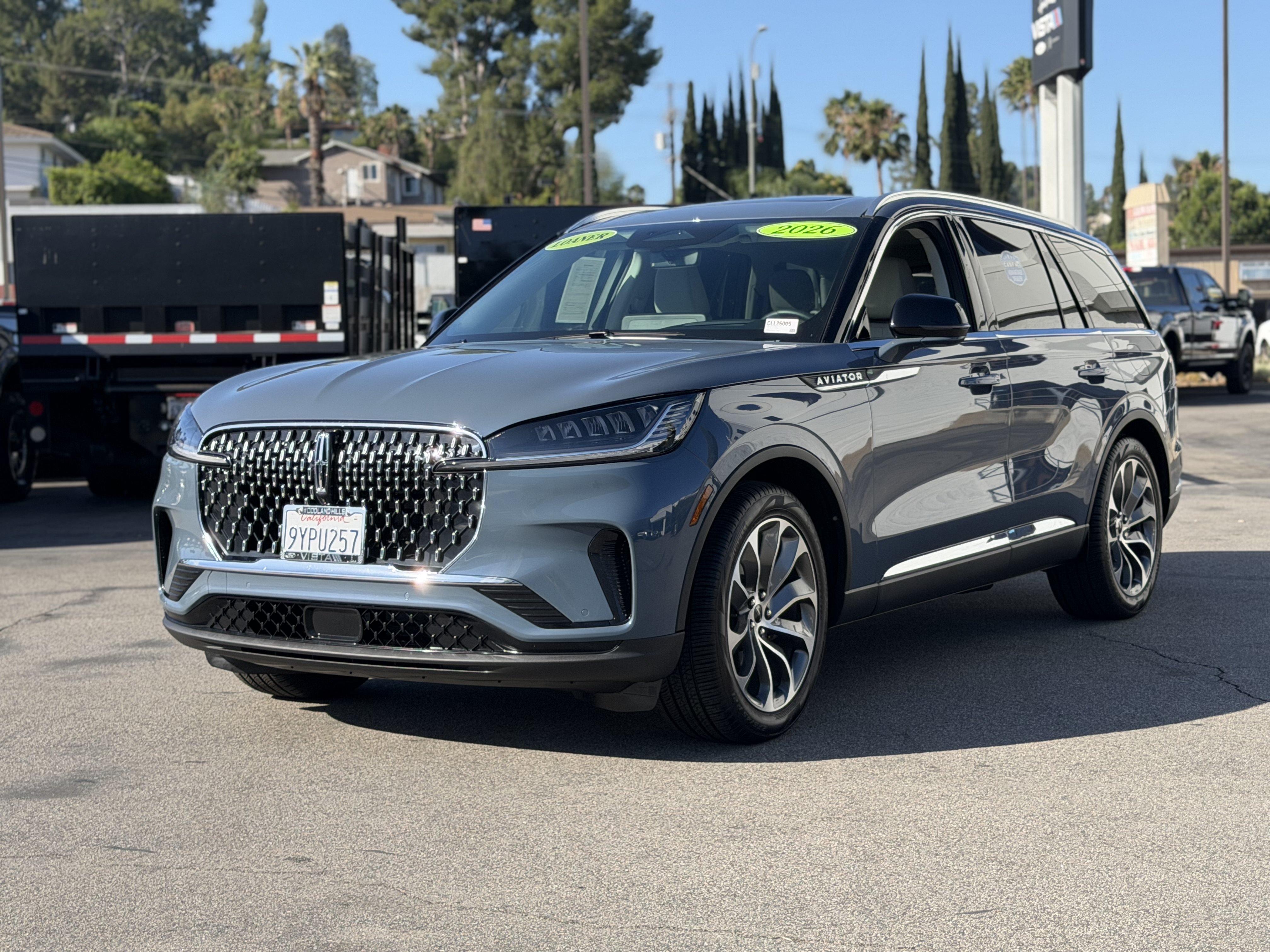 Used 2026 Lincoln Aviator Reserve RWD image 3