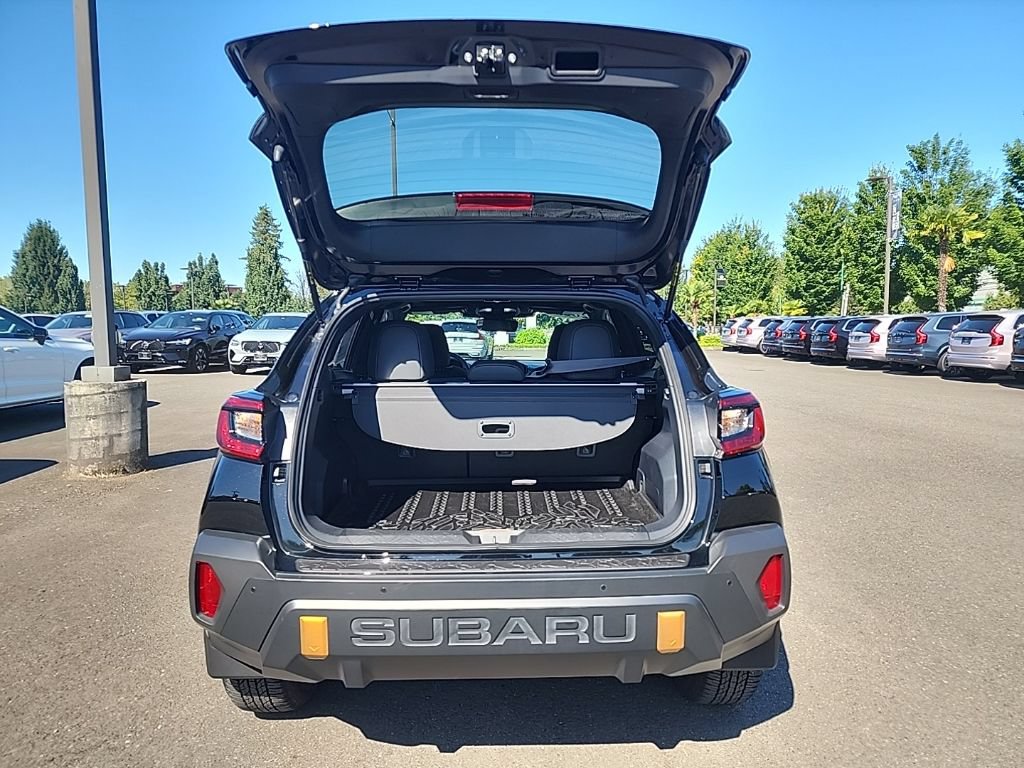 Used 2025 Subaru Crosstrek 2.5i Wilderness w/ Crosstrek Mirror Package AWD/4WD image 16