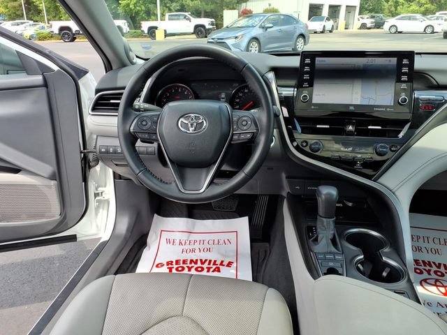 Used 2022 Toyota Camry XSE w/ Navigation Package FWD image 12