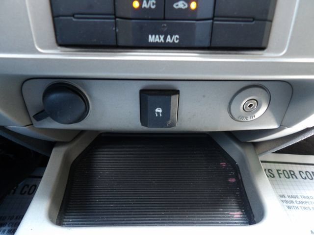 Used 2010 Ford Escape XLT AWD/4WD image 23