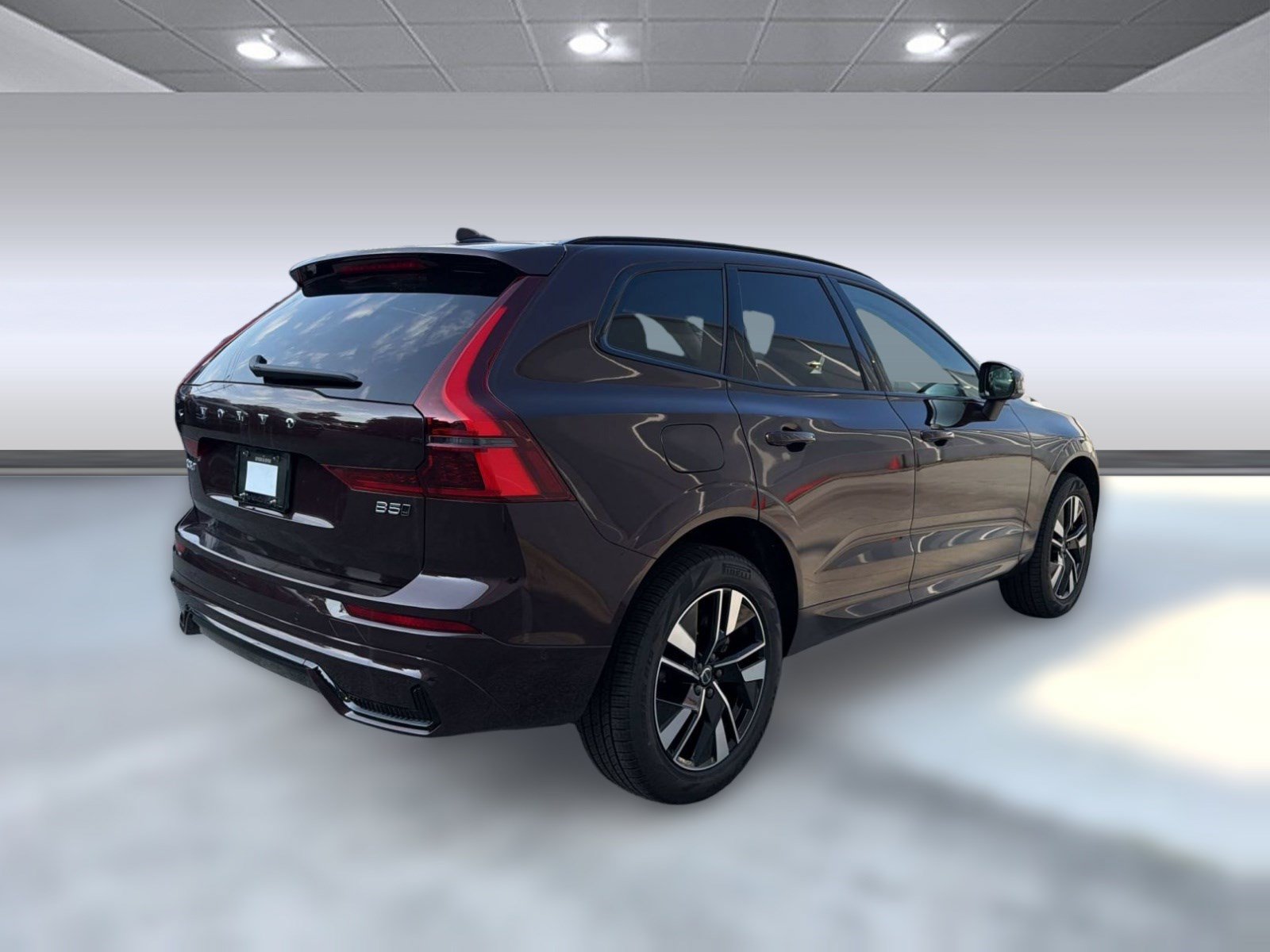 New 2026 Volvo XC60 B5 Plus w/ Climate Package AWD/4WD image 9