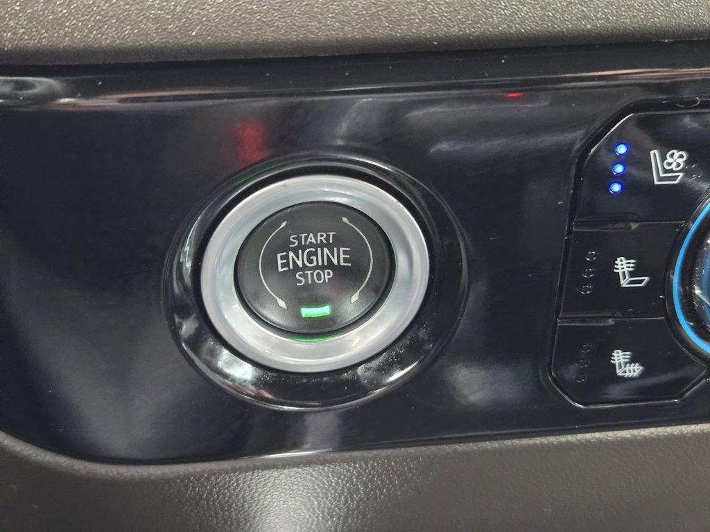 Used 2023 GMC Sierra 1500 SLT w/ SLT Premium Package image 18