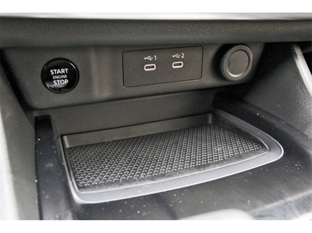 Used 2025 Nissan Rogue S image 23