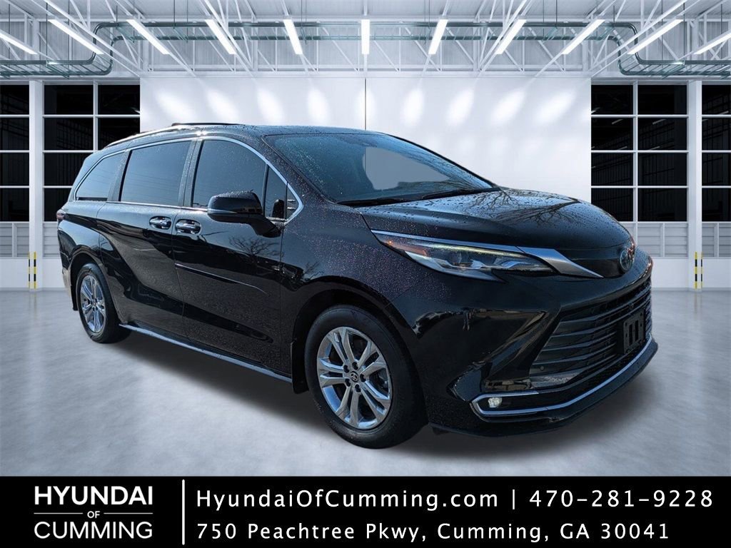 Used 2022 Toyota Sienna Platinum image 1