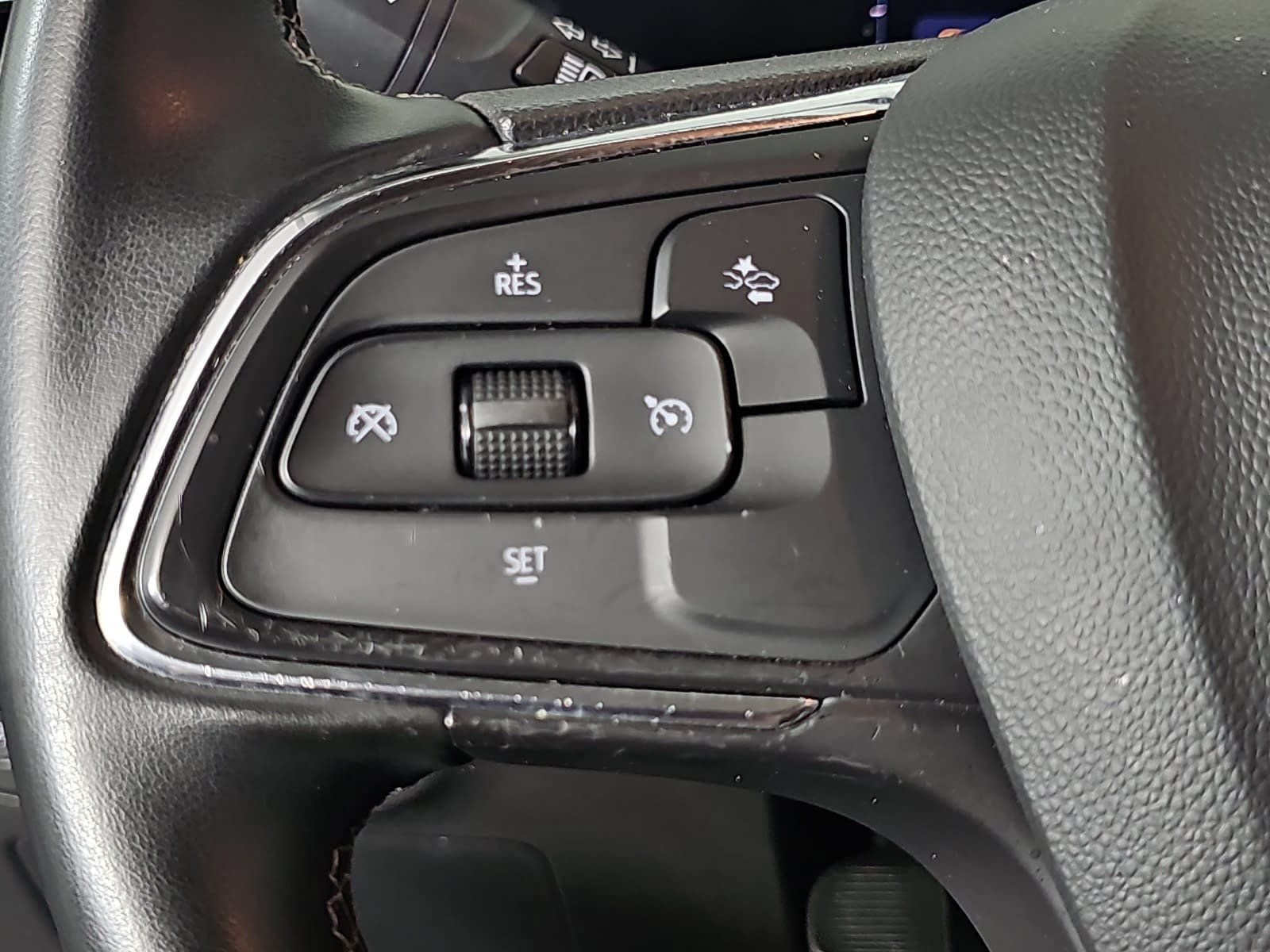 Used 2024 Buick Encore GX Preferred FWD image 16
