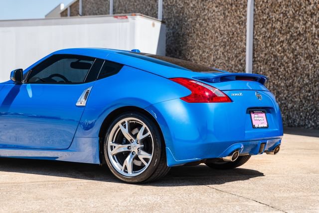 Used 2010 Nissan 370Z Touring w/ Sport Pkg RWD image 44