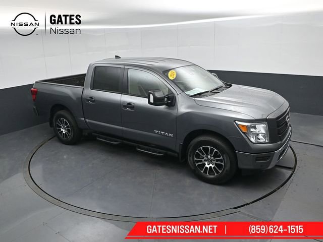 Used 2024 Nissan Titan SV w/ SV Convenience Package image 45