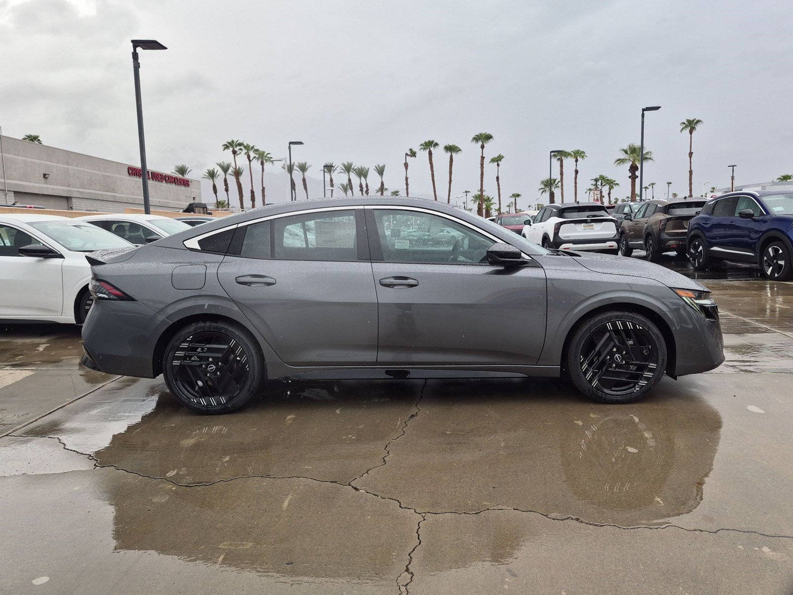 New 2027 Nissan Sentra SR w/ Floor Mat Package FWD image 5