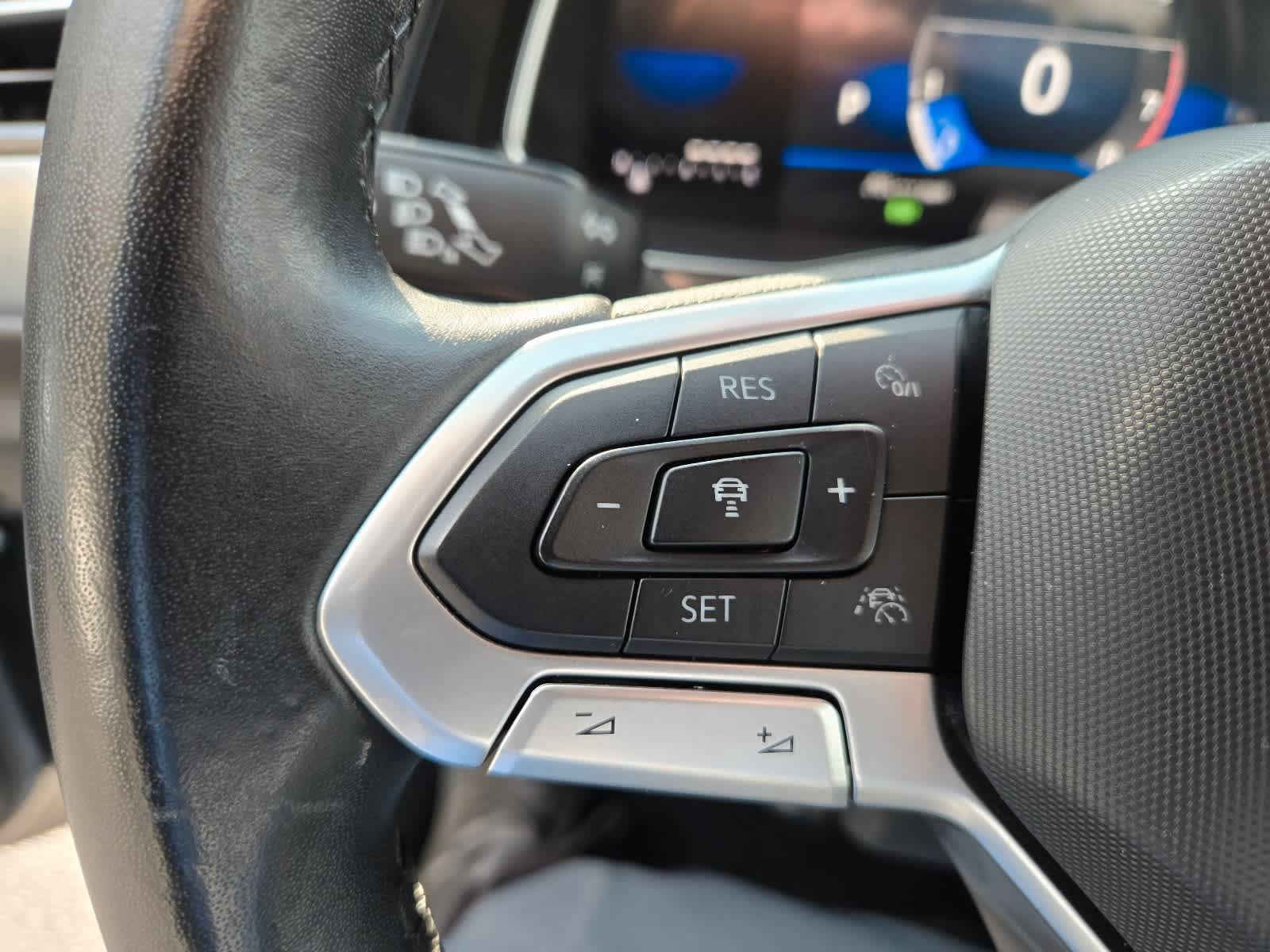 Certified 2024 Volkswagen Jetta SE FWD image 21