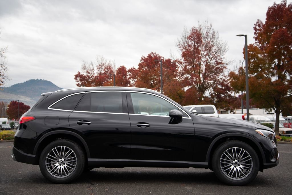 New 2026 Mercedes-Benz GLC 300 4MATIC image 5