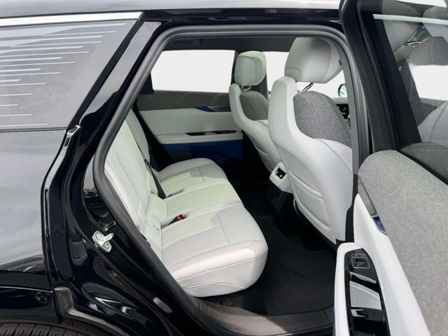 Certified 2025 Cadillac Optiq Luxury 1 AWD/4WD image 15