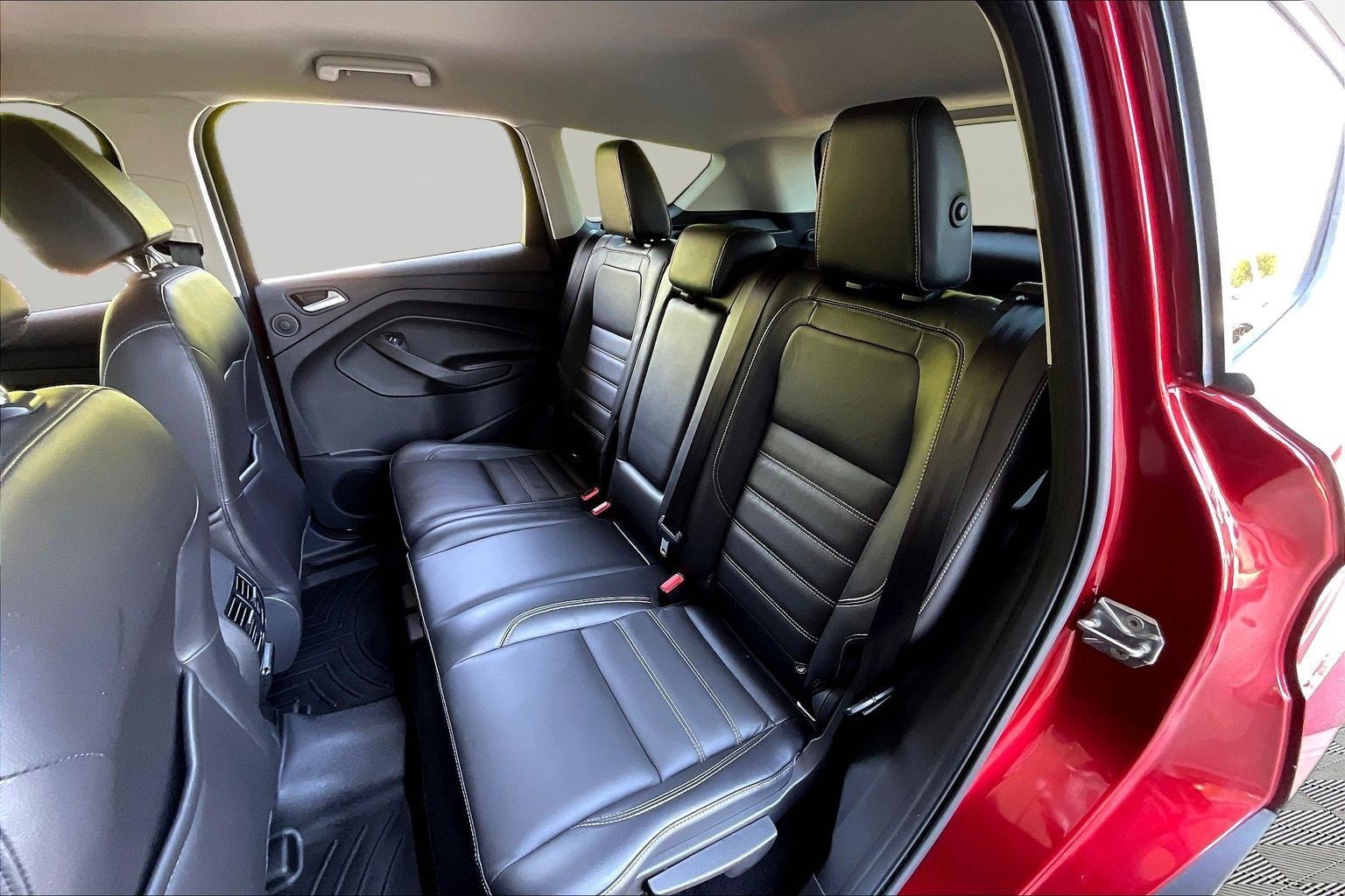 Used 2017 Ford Escape Titanium FWD image 22